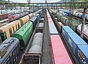 Майская погрузка по РЖД снизилась: резкое падение по щебню и стройгрузам